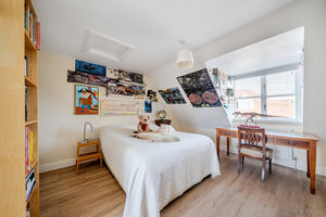 Bedroom- click for photo gallery